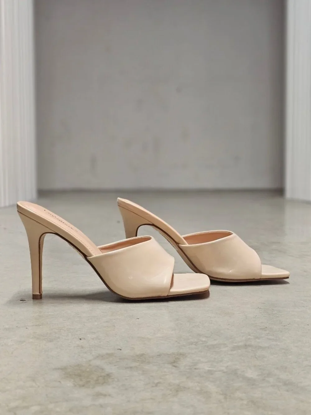 Nude Open-Toe Patent Leather High Heel Mules With Square Toe Design For Women